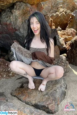  nude photo #0004