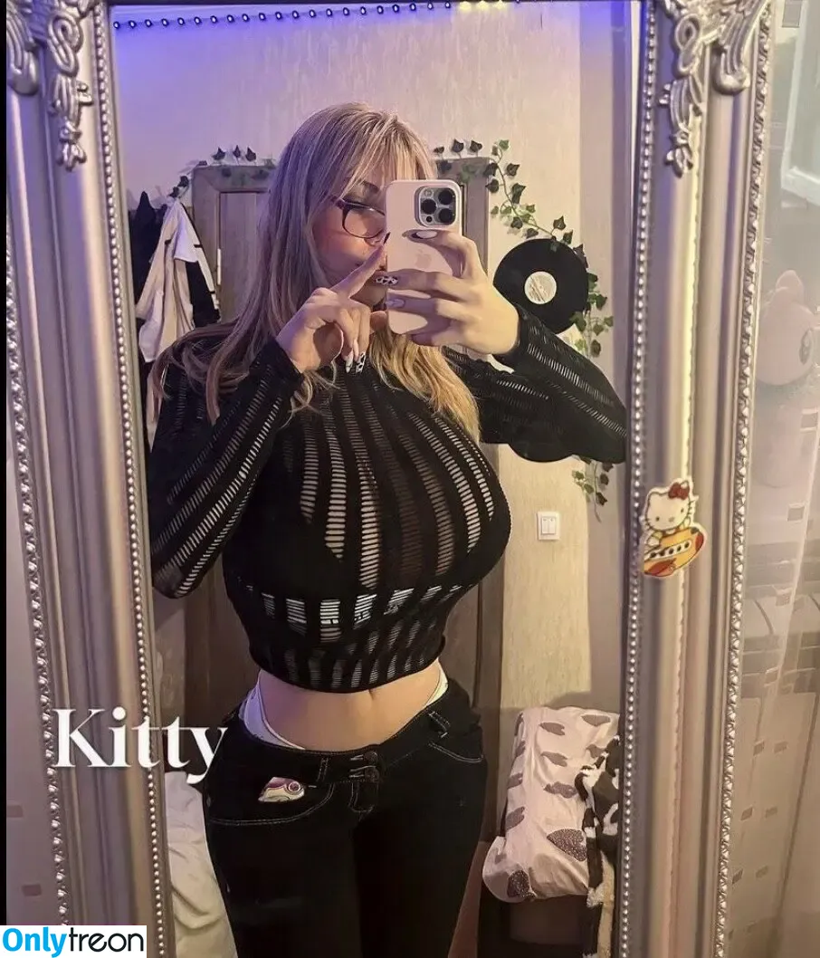 Kitty Kettt nude photo #0028 (Big Boobs / KittyKettt01 / jane._.lane_)