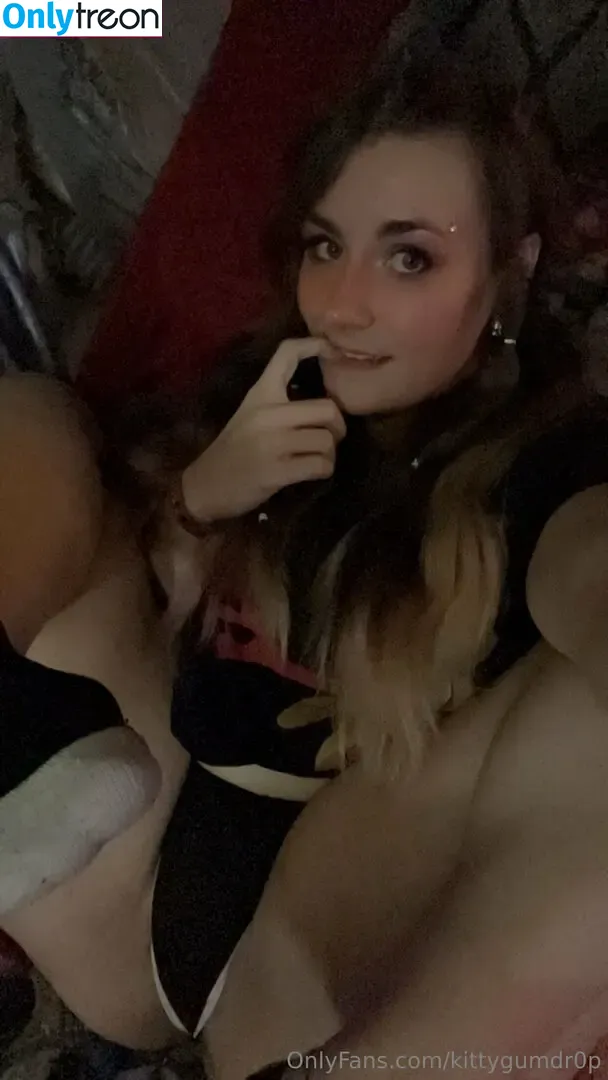 kittygumdr0p nude photo #0071 (Actual spelling on her)