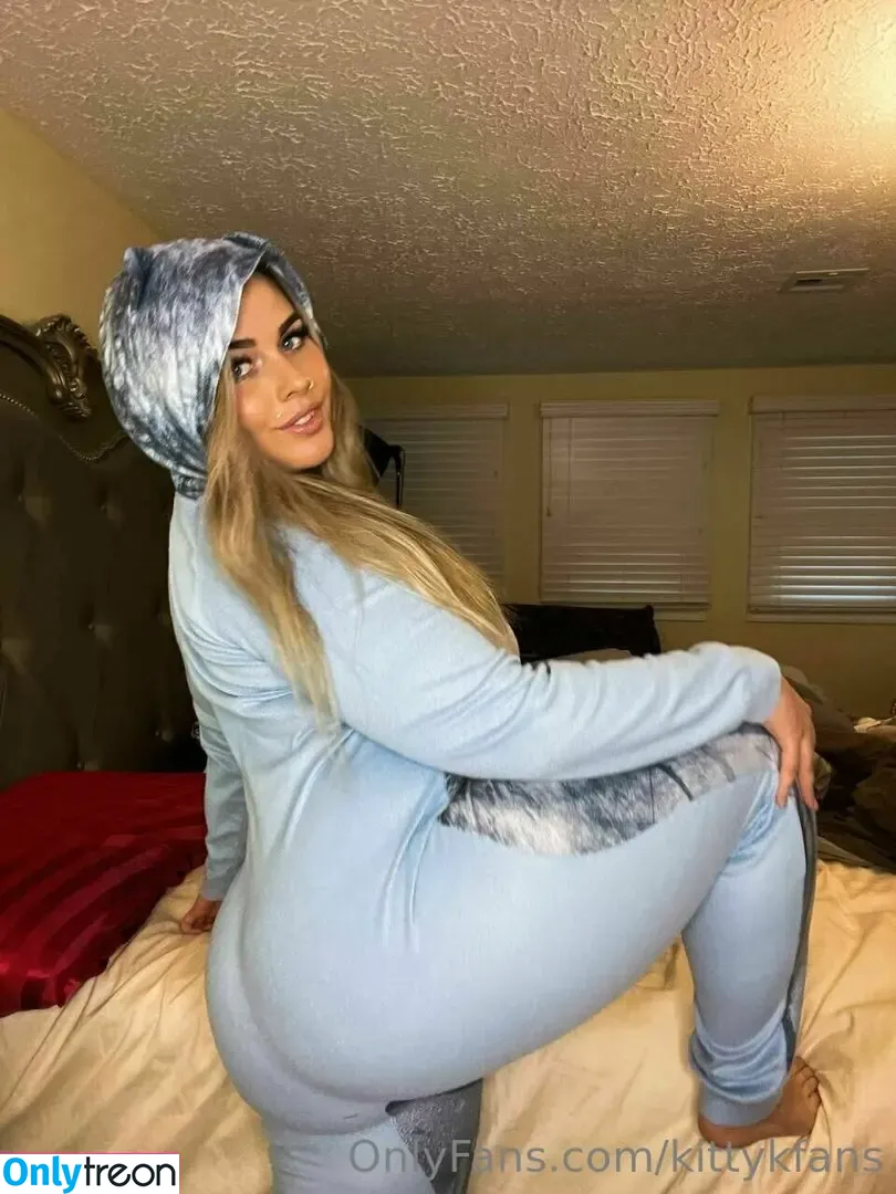 kittykfans nude photo #0193 (kittyklovers)