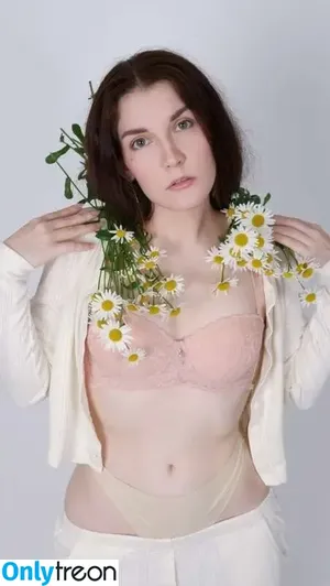 KittyKlaw / Angelina Lin / asmr.kittyklaw / kittyklawtv nude photo #0331