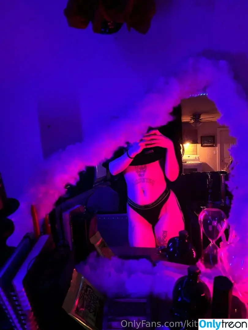 kittykween66 nude photo #0004 (savage.kitty666)