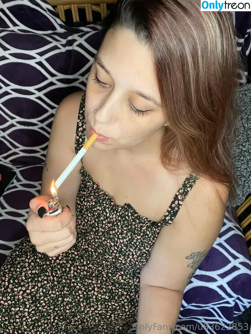 kittylynnsmokes2 nude photo #0001 (kittylynnsmokes2)