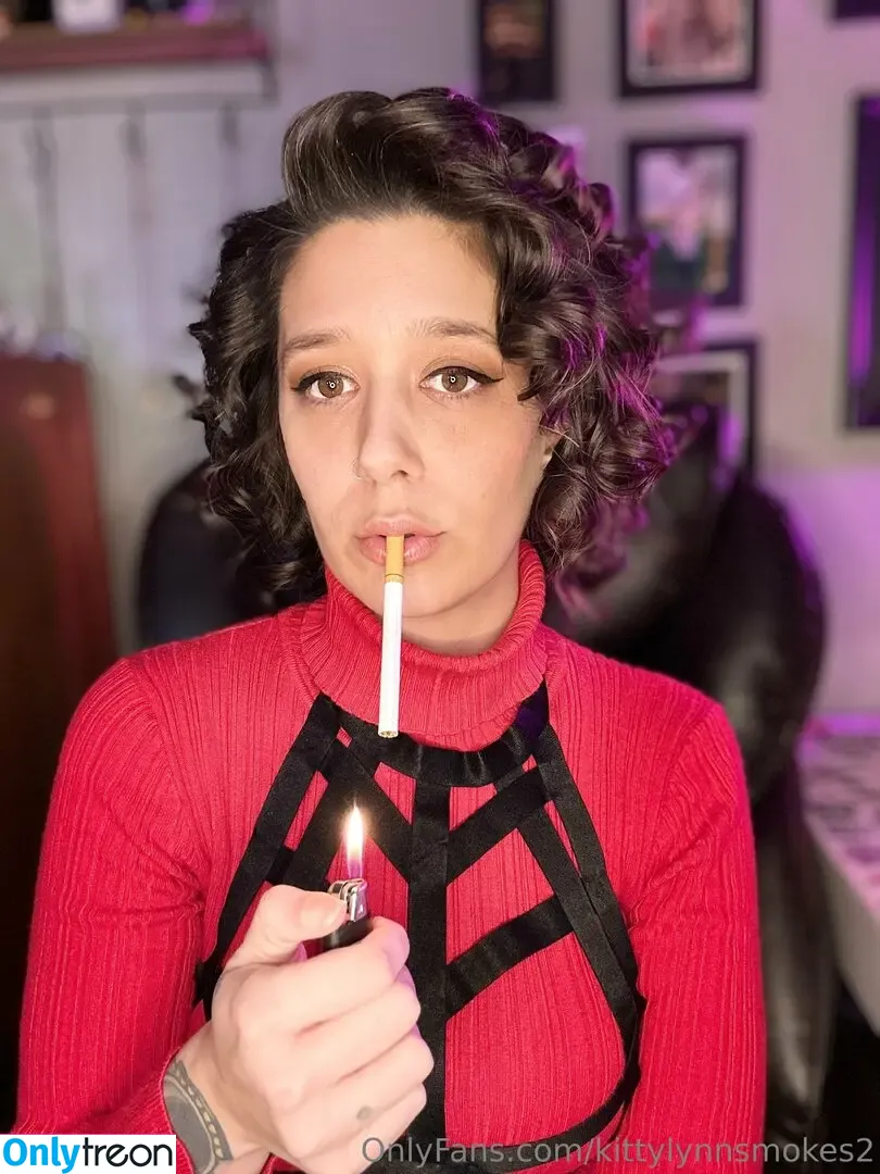 kittylynnsmokes2 nude photo #0042 (kittylynnsmokes2)