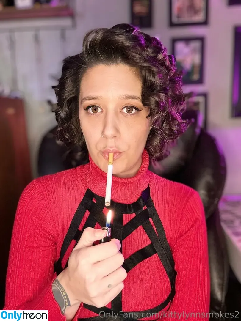 kittylynnsmokes2 nude photo #0043 (kittylynnsmokes2)