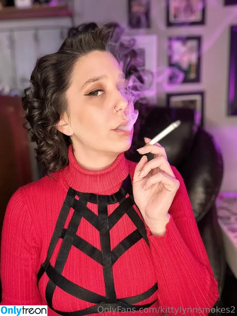kittylynnsmokes2 nude photo #0045 (kittylynnsmokes2)