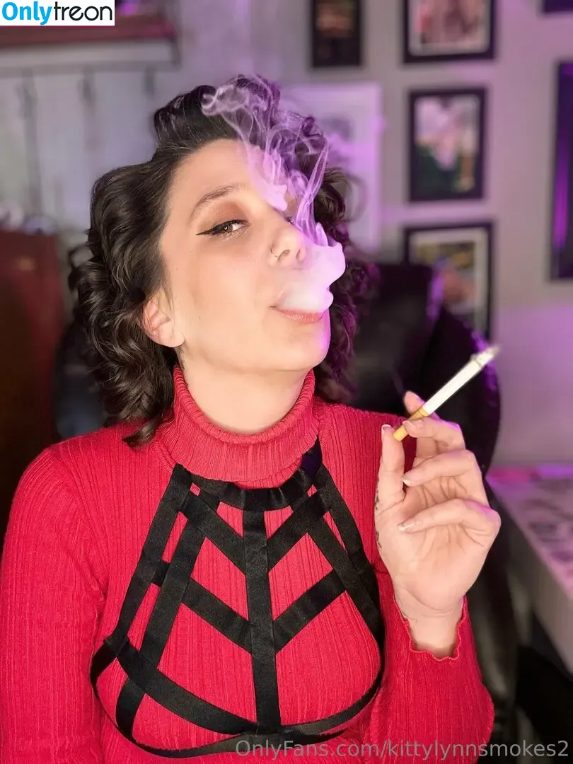 kittylynnsmokes2 nude photo #0050 (kittylynnsmokes2)