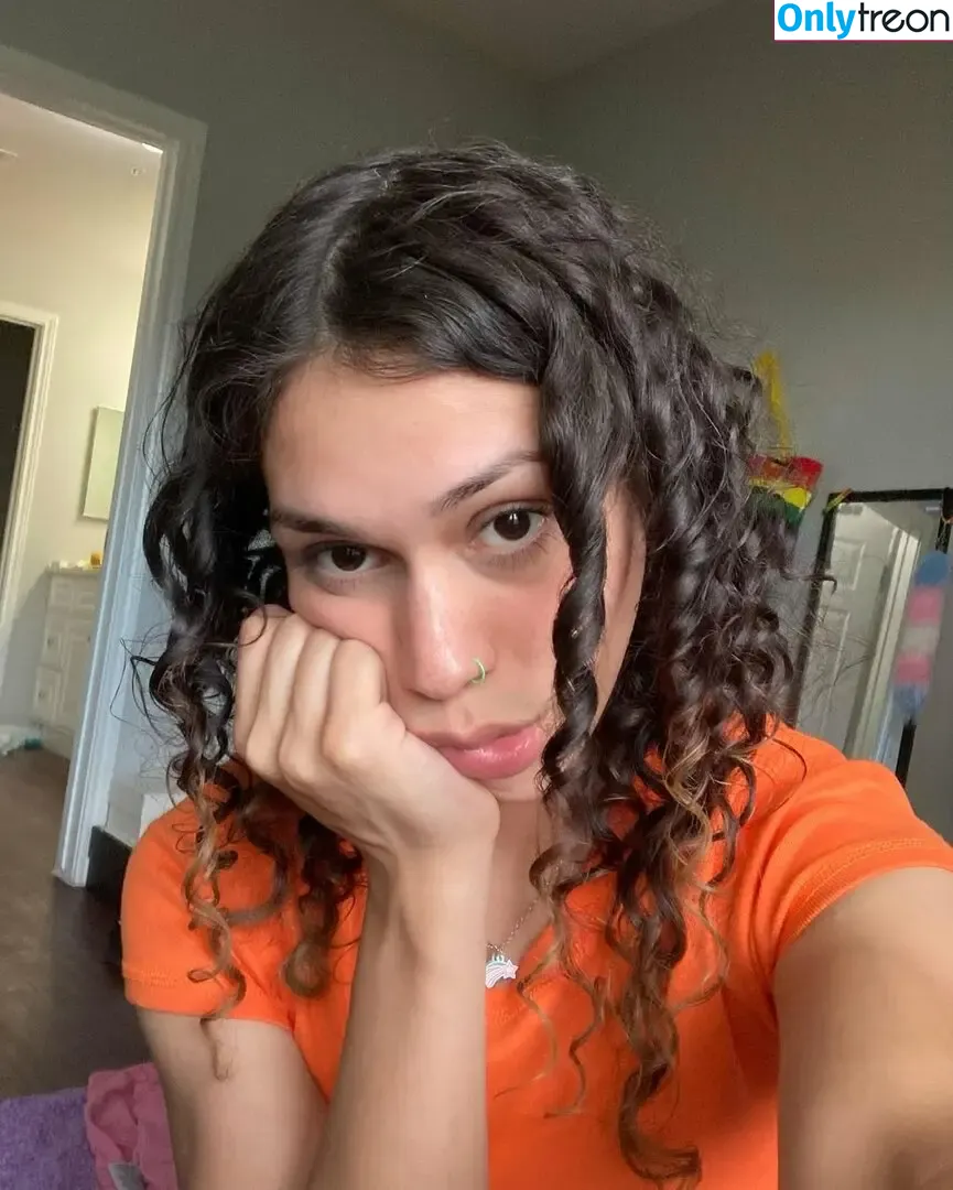 kittypiesss nude photo #0012 (Kitty)