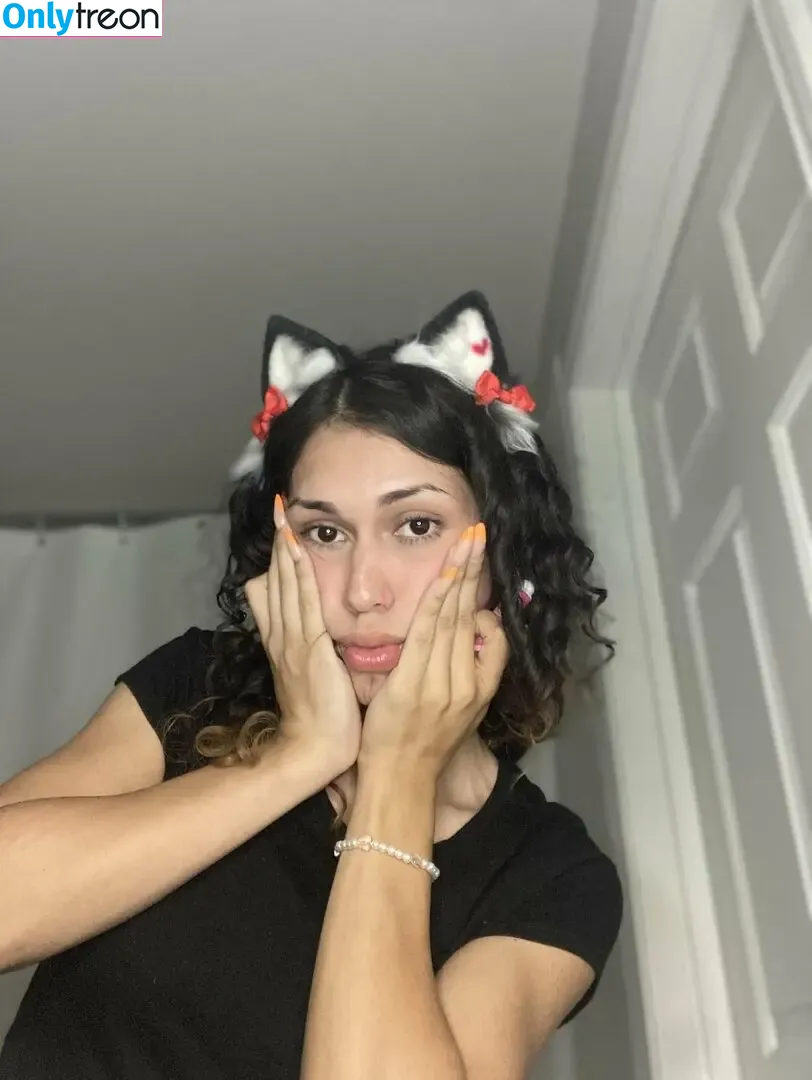 kittypiesss nude photo #0030 (Kitty)