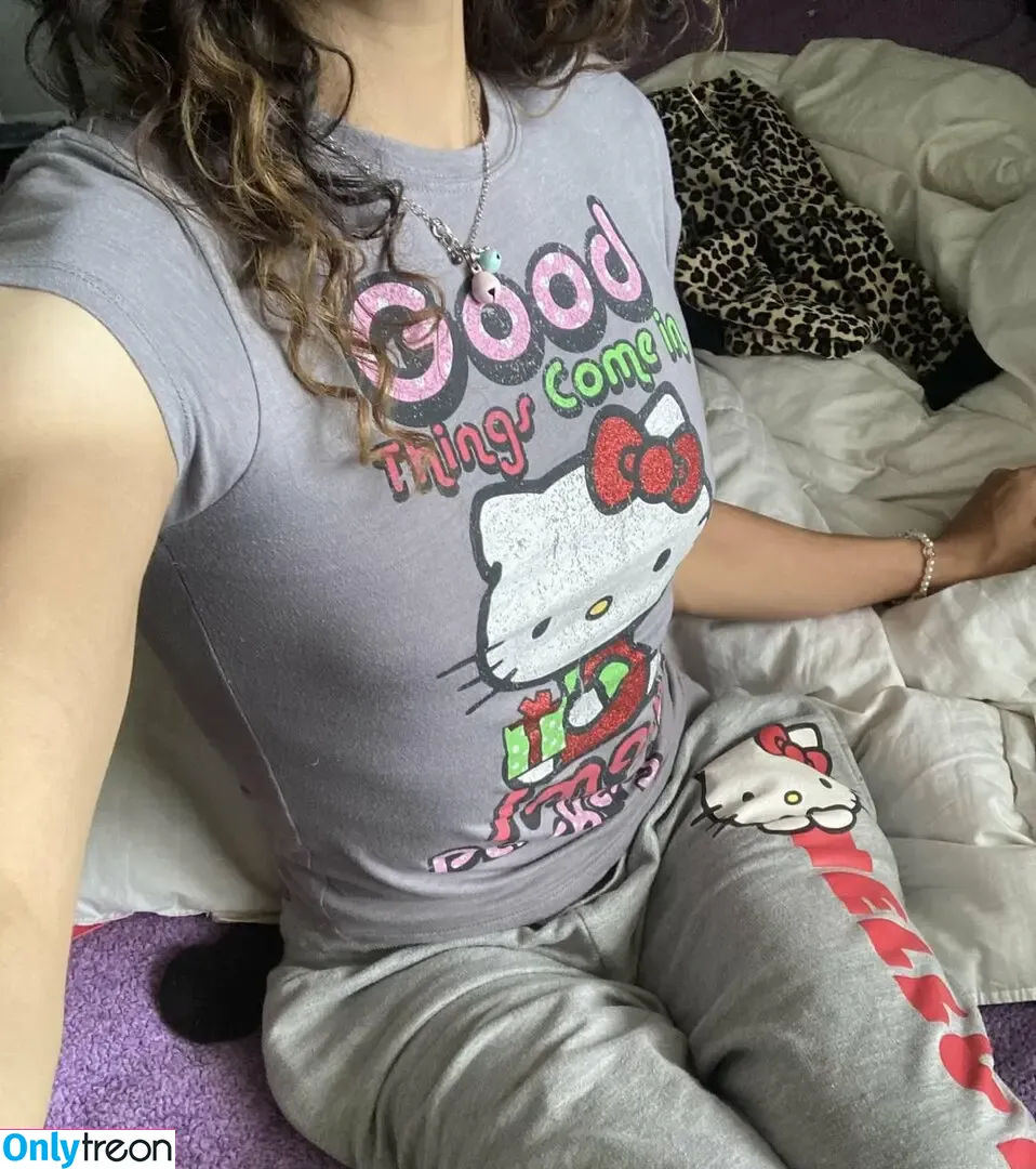 kittypiesss nude photo #0031 (Kitty)