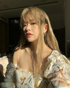 Kkatamina / Miyoung nude photo #0088
