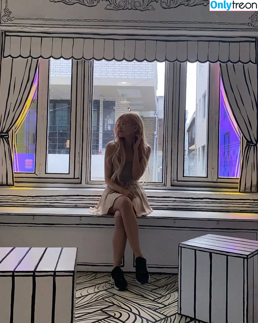 Kkatamina nude photo #0036 (Miyoung)