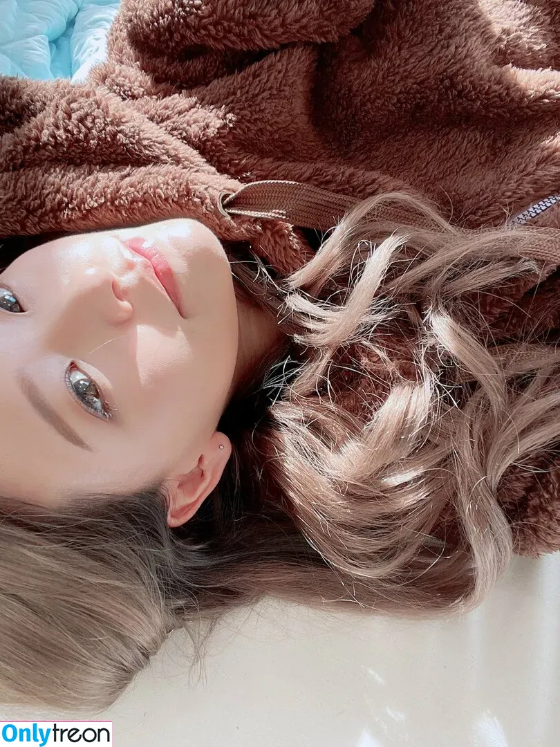 Kkatamina nude photo #0207 (Miyoung)