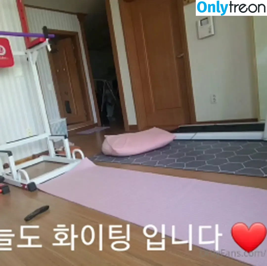 kkkkk6414 nude photo #0002 ( / Dani다니 / Hotgirl56464458 / hobak8282 / hotgirl3716 / u87133803)