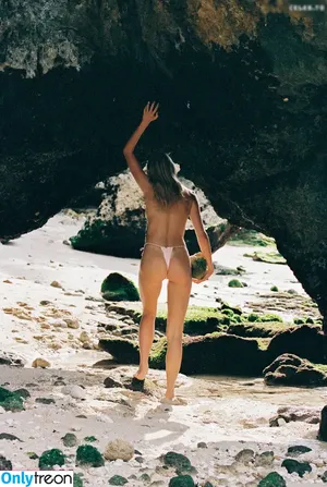 Klara Hellqvist / klarahellqvist nude photo #0205