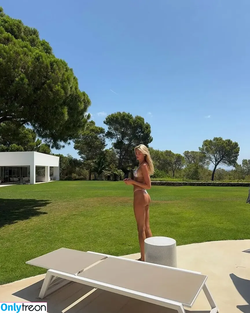 Klarahellqvistt nude photo #0356 (klarahellqvist)