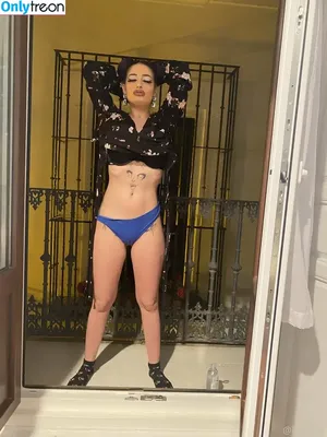 kleopwtrx / imkkleeo nude photo #0069