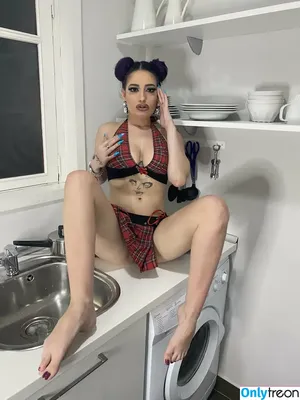 kleopwtrx / imkkleeo nude photo #0118
