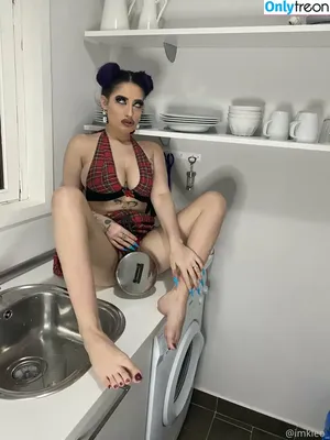 kleopwtrx / imkkleeo nude photo #0122