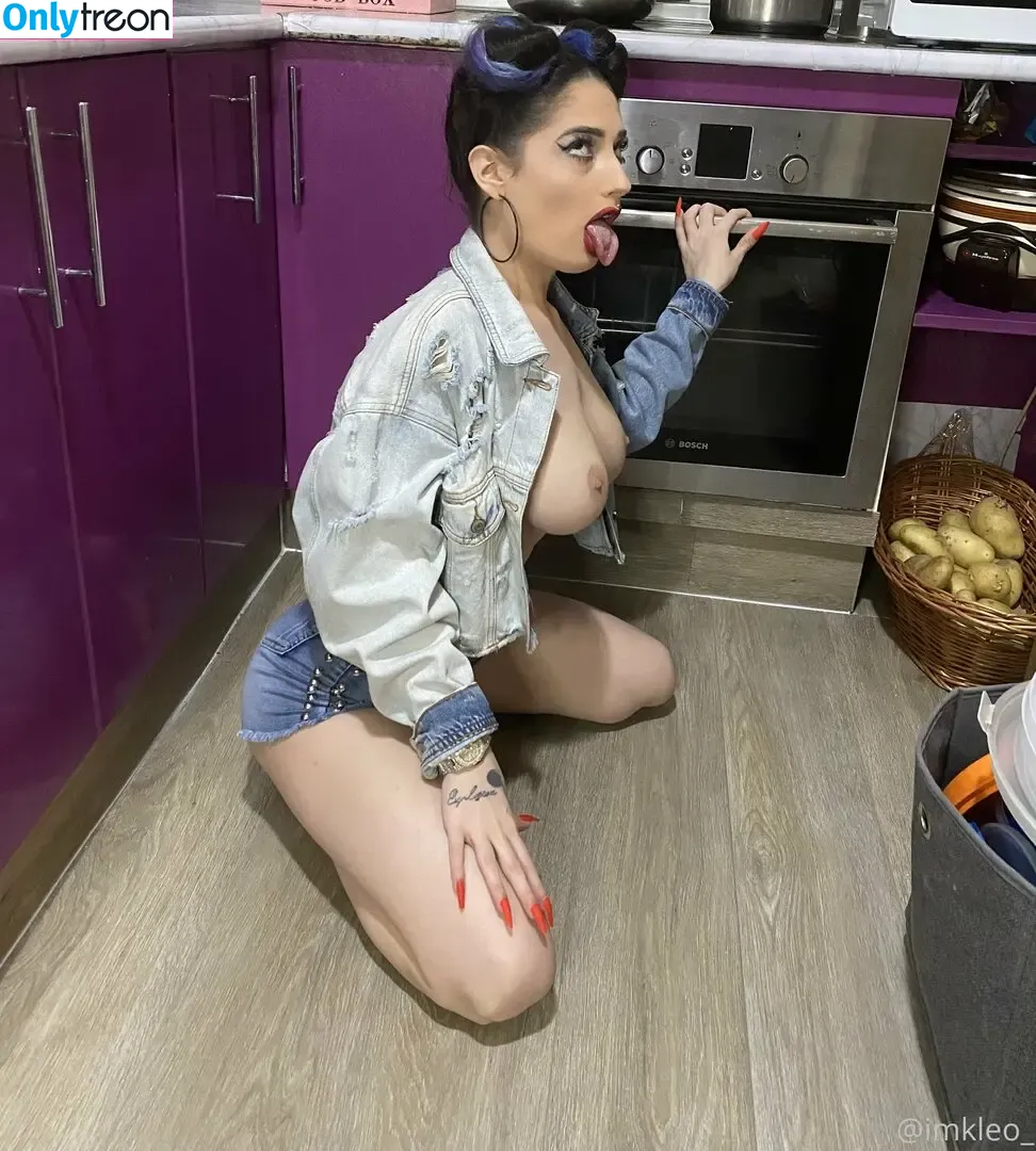 kleopwtrx nude photo #0048 (imkkleeo)