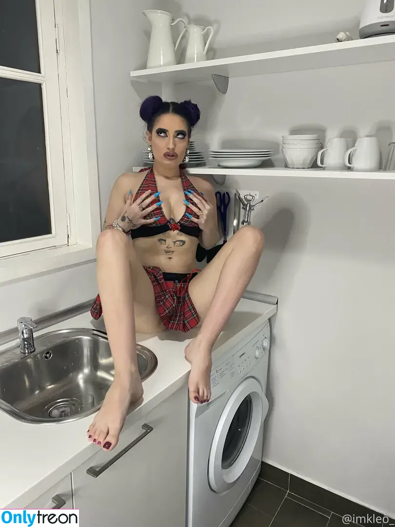 kleopwtrx nude photo #0102 (imkkleeo)