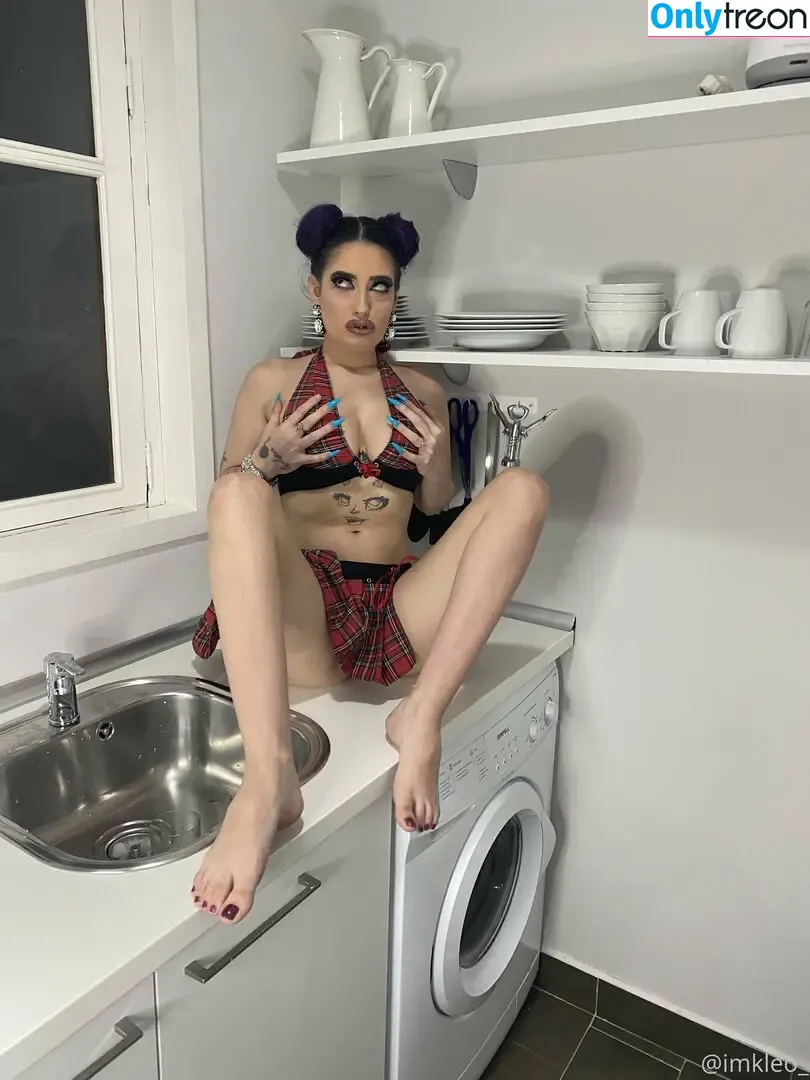 kleopwtrx nude photo #0104 (imkkleeo)