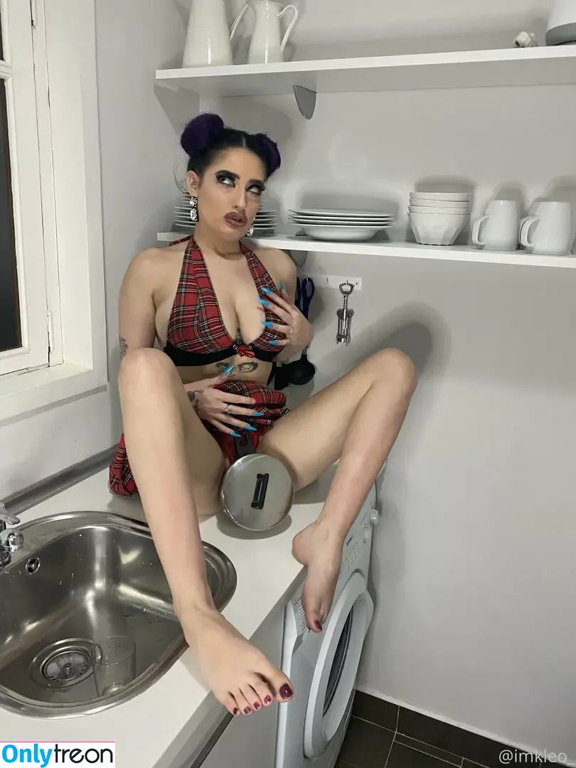 kleopwtrx nude photo #0124 (imkkleeo)