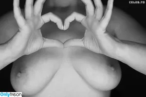  nude photo #0007