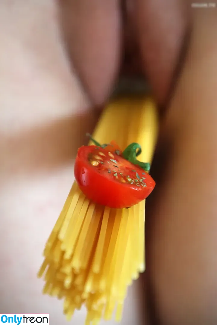 Knallbonbon nude photo #0103 (Knallbonbon)