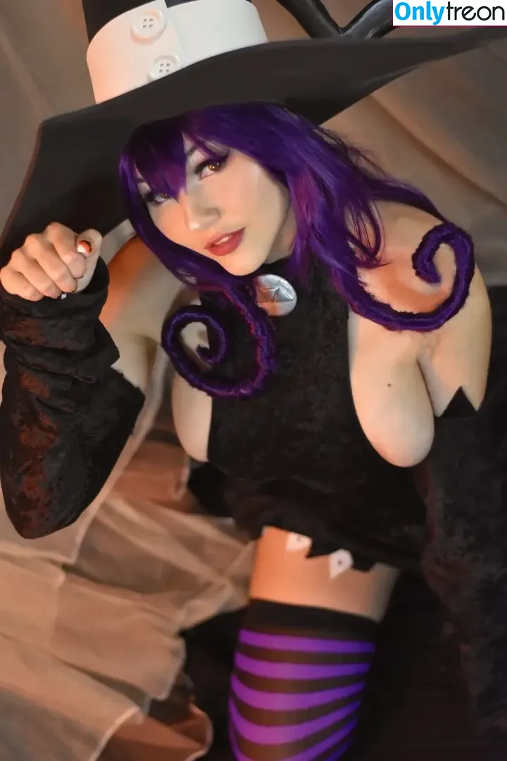 Kobaebeefboo nude photo #0093 (Kobaebeefboo)