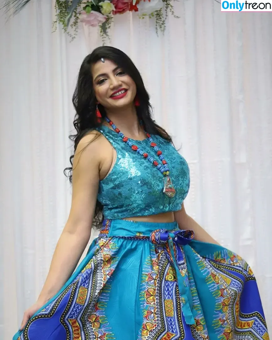 Komal Bhagat nude photo #0010 (stylistakammy)
