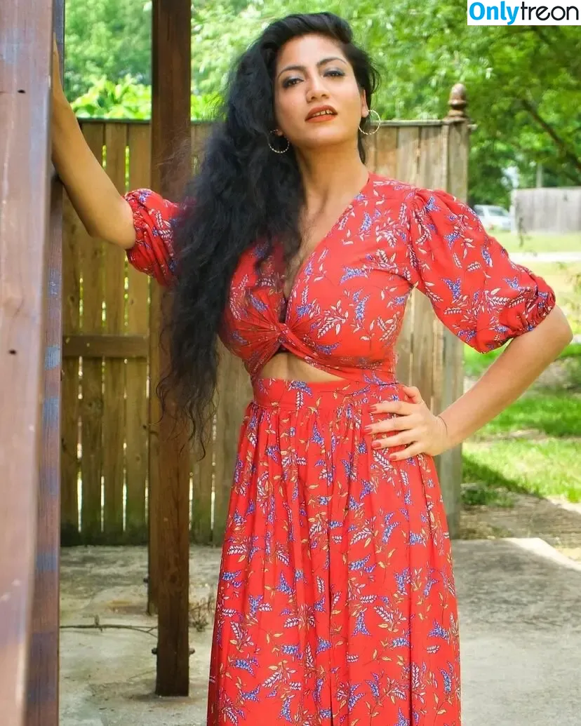 Komal Bhagat nude photo #0030 (stylistakammy)
