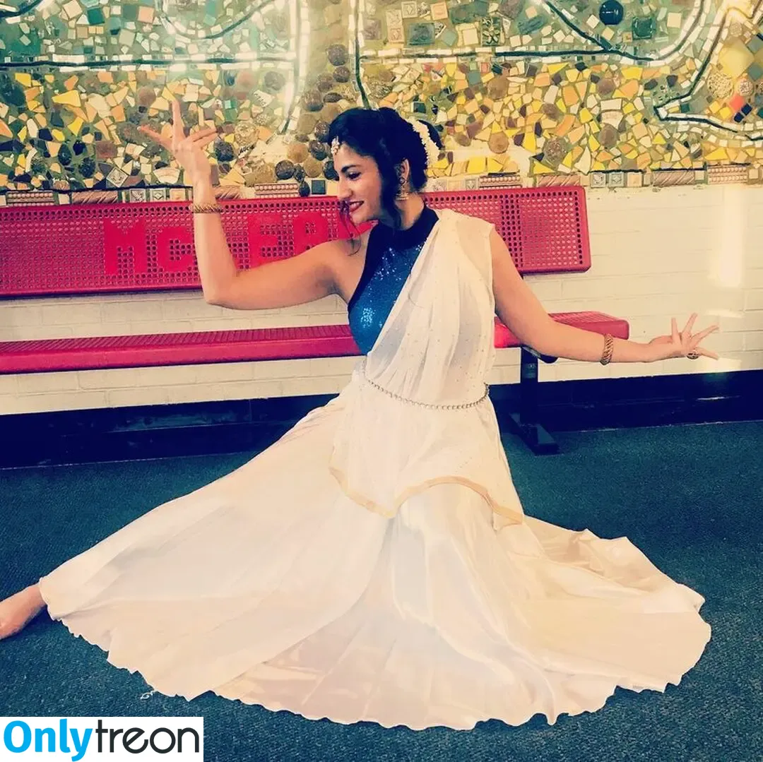 Komal Bhagat nude photo #0032 (stylistakammy)
