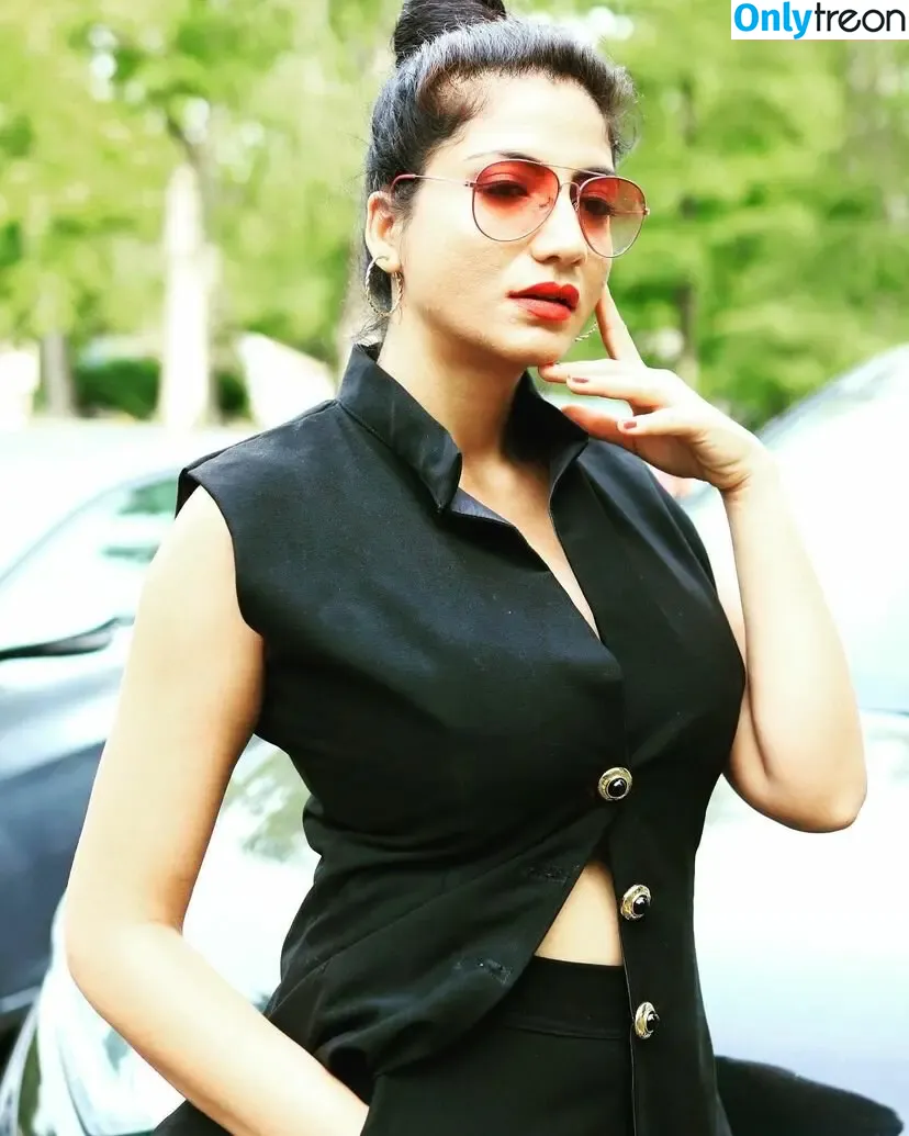 Komal Bhagat nude photo #0036 (stylistakammy)
