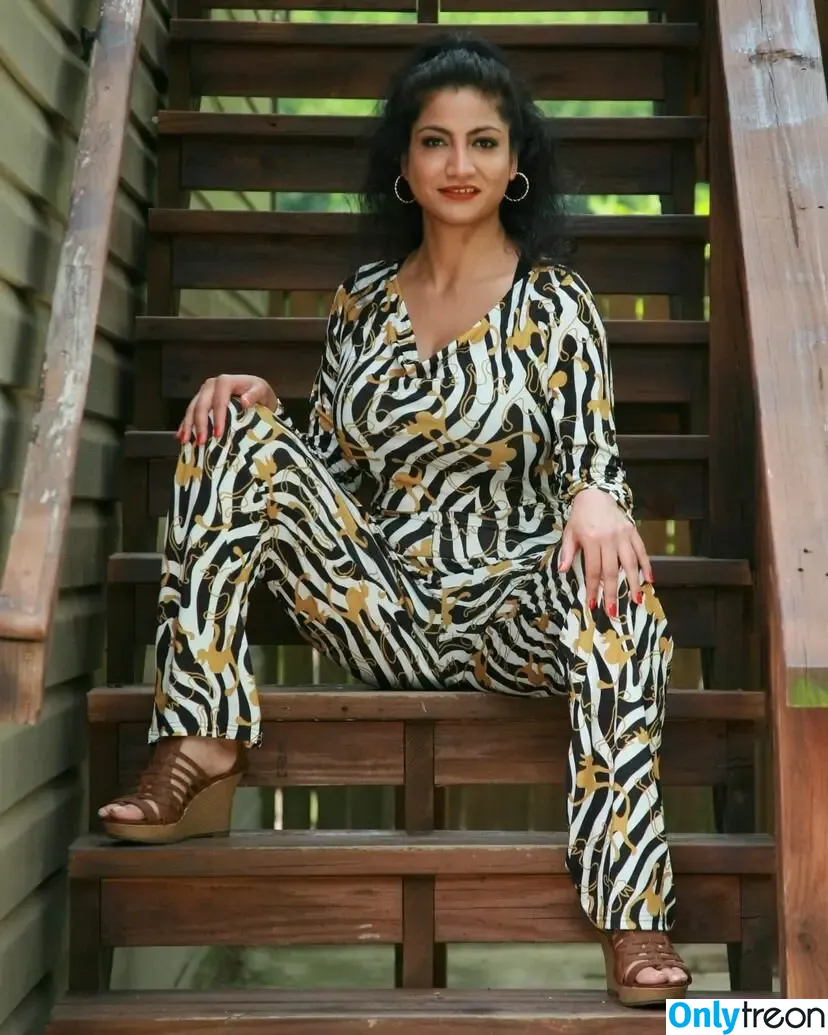 Komal Bhagat nude photo #0048 (stylistakammy)