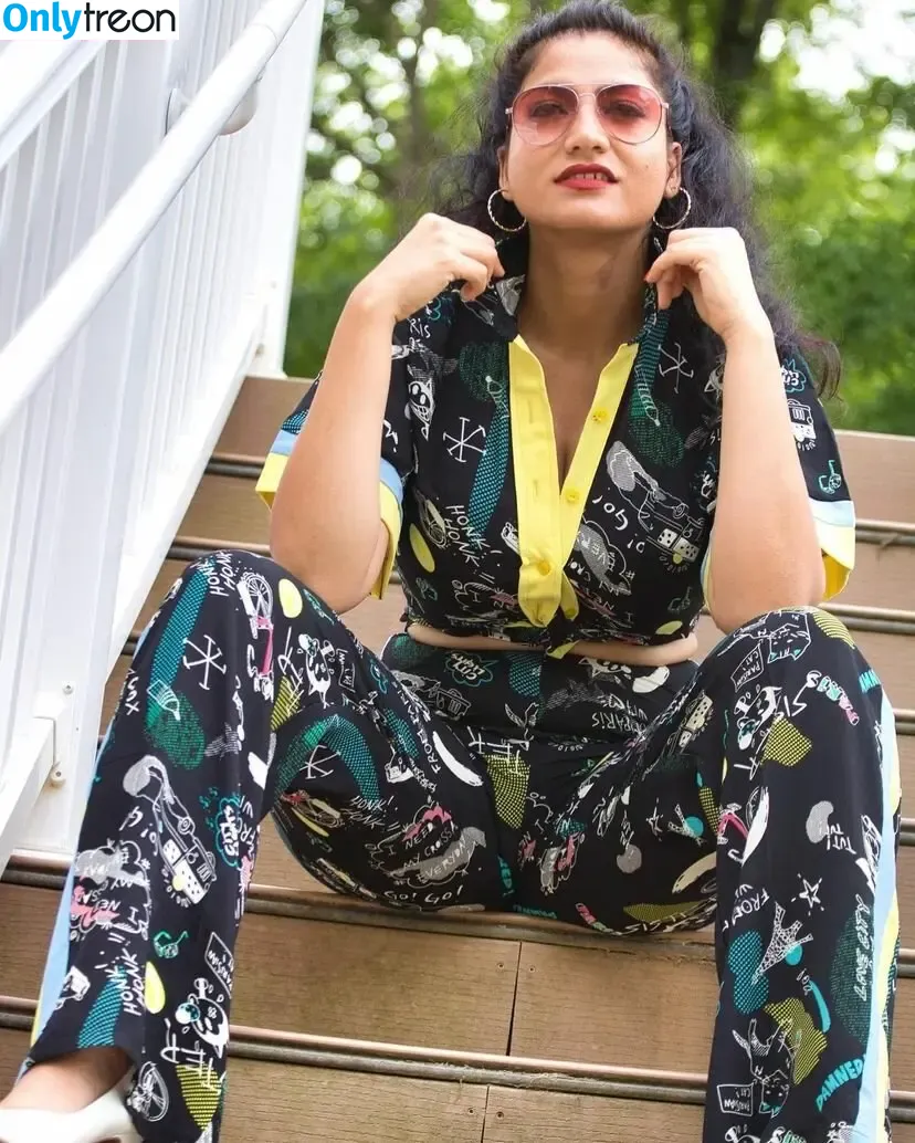 Komal Bhagat nude photo #0053 (stylistakammy)