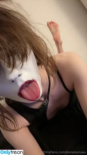 Konekazuwu / konekazuru nude photo #0073