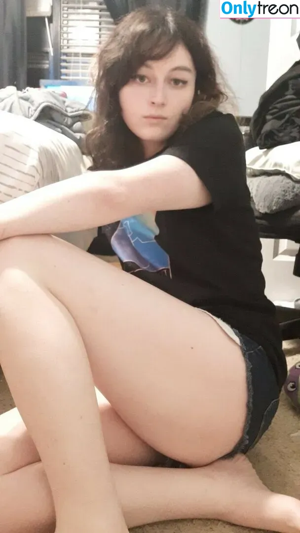 korvid_snd nude photo #0006 (Raven / itsravenhunty_)
