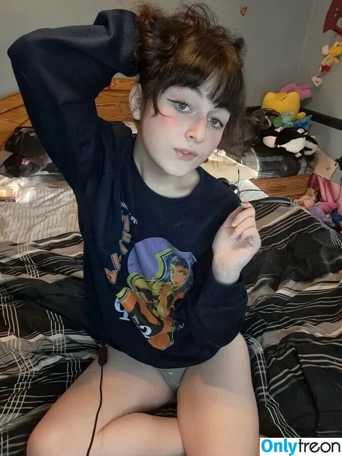 korvid_snd nude photo #0039 (Raven / itsravenhunty_)