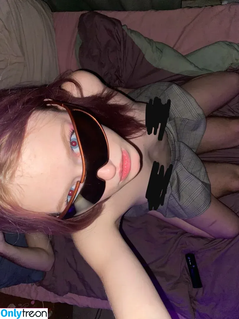 kosha1ne nude photo #0002 (koshainee)