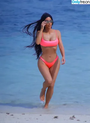 Kourtney Kardashian / kourtney_kardashian / kourtneykardash nude photo #1568