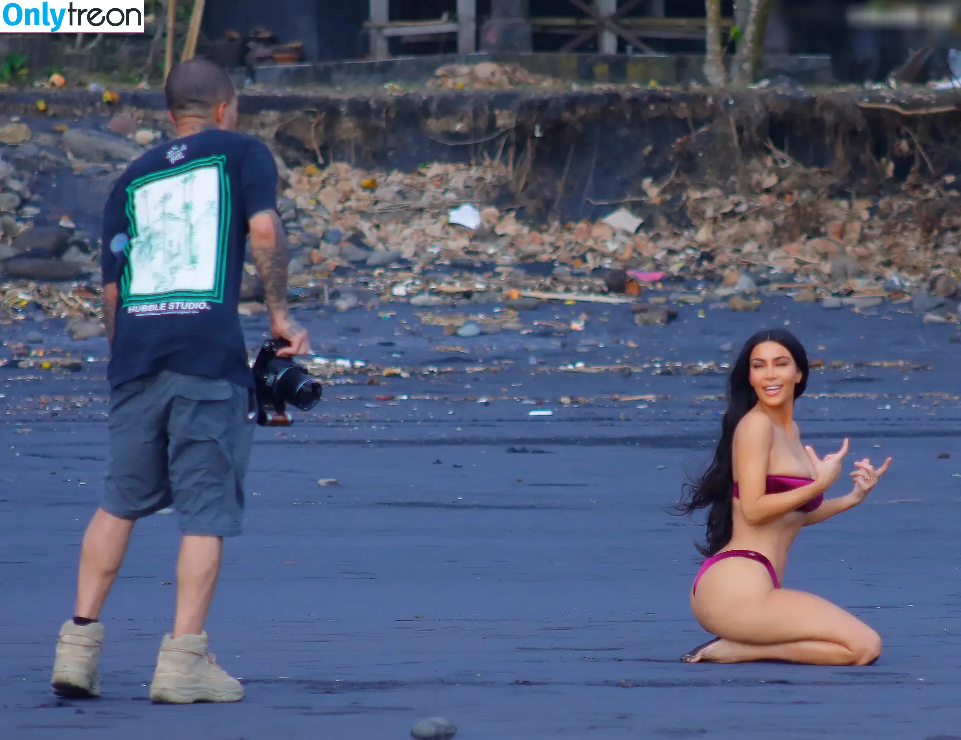 Kourtney Kardashian nude photo #1583 (kourtney_kardashian / kourtneykardash)