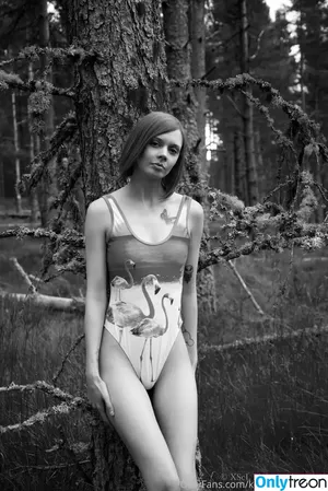  nude photo #0048