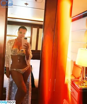Kris Jenner / krisjenner nude photo #0036