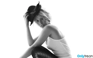 Kristen Bell / WWYTWrestling / kristenanniebell nude photo #0398