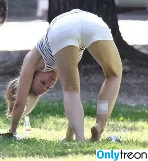 Kristen Bell / WWYTWrestling / kristenanniebell nude photo #0457