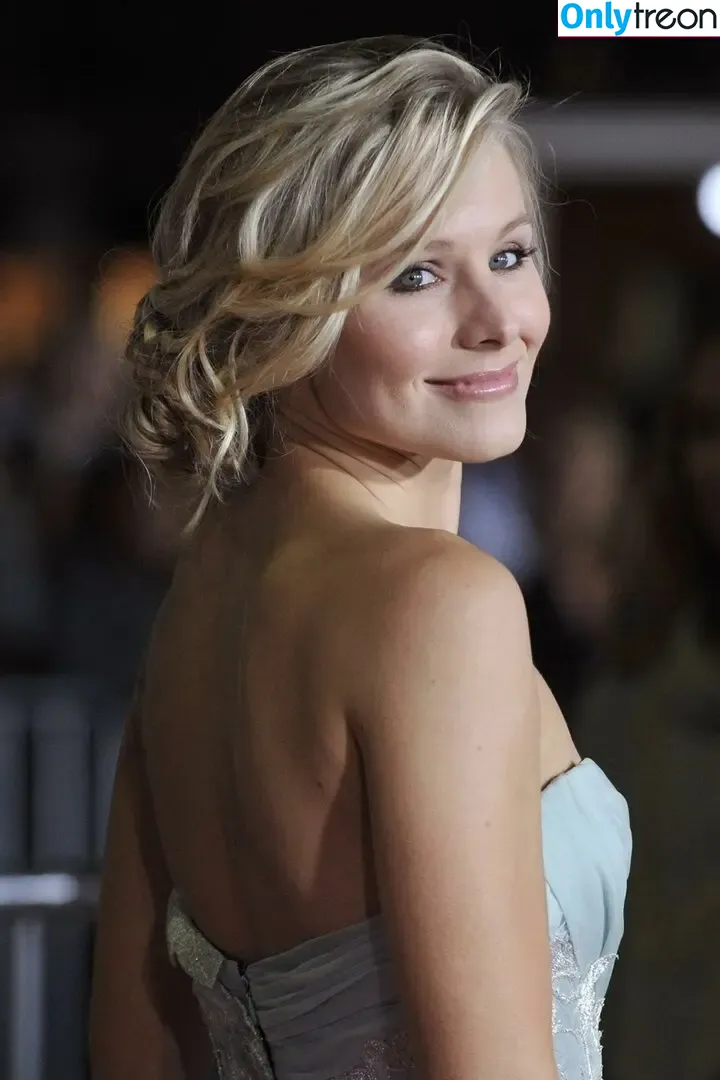 Kristen Bell nude photo #0331 (WWYTWrestling / kristenanniebell)
