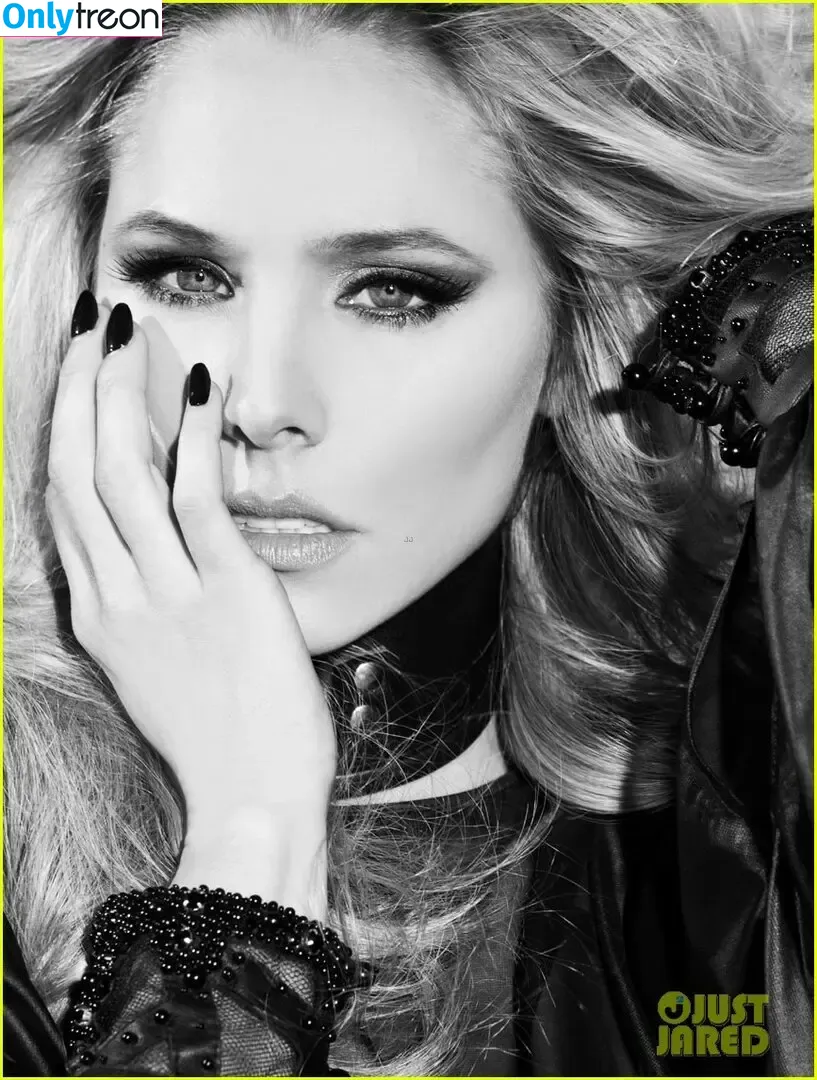 Kristen Bell nude photo #0393 (WWYTWrestling / kristenanniebell)