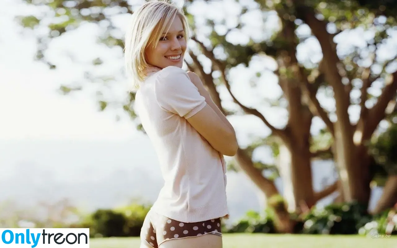 Kristen Bell nude photo #0406 (WWYTWrestling / kristenanniebell)