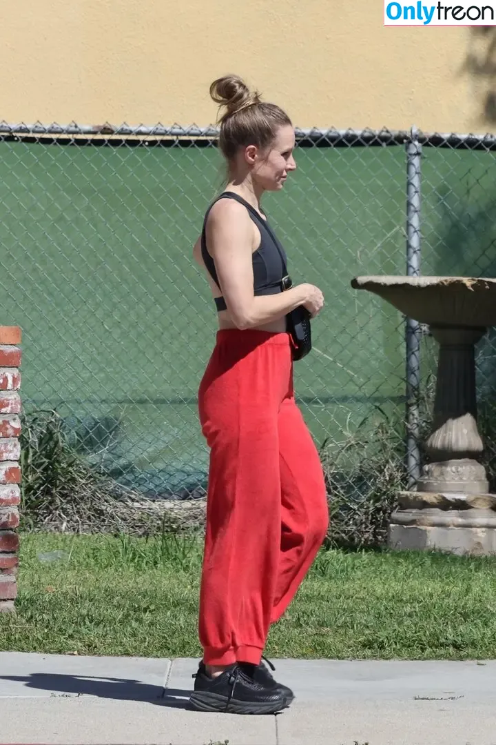 Kristen Bell nude photo #0422 (WWYTWrestling / kristenanniebell)